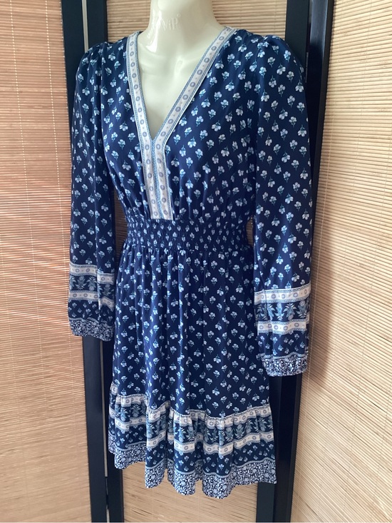 Lucky Brand Dresses & Skirts - ❤️ LUCKY BRAND Smocked Waist Dress Sz S Navy Blue Floral V-Neck
